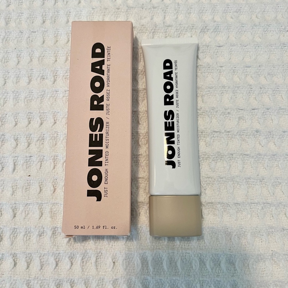 Jones Road Just Enough Tinted Moisturizer Full Size (50 ml / 1.69oz) Fair (NIB)
